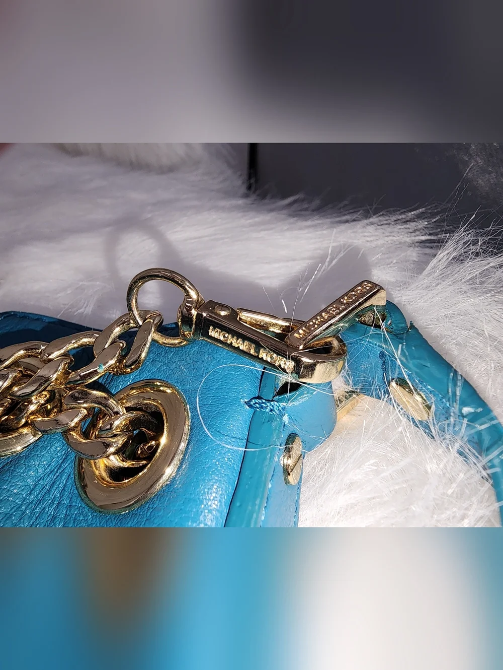 Michael Kors Pebbled Leather, Teal Blue Handbag, Gold Hardware, Medium - Picture 4 of 9